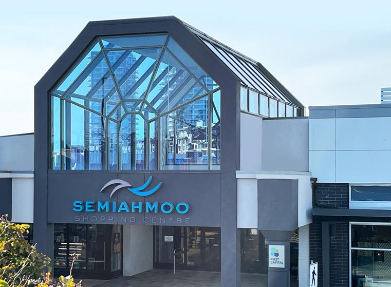 Semiahmoo Shopping Centre in South Surrey White Rock